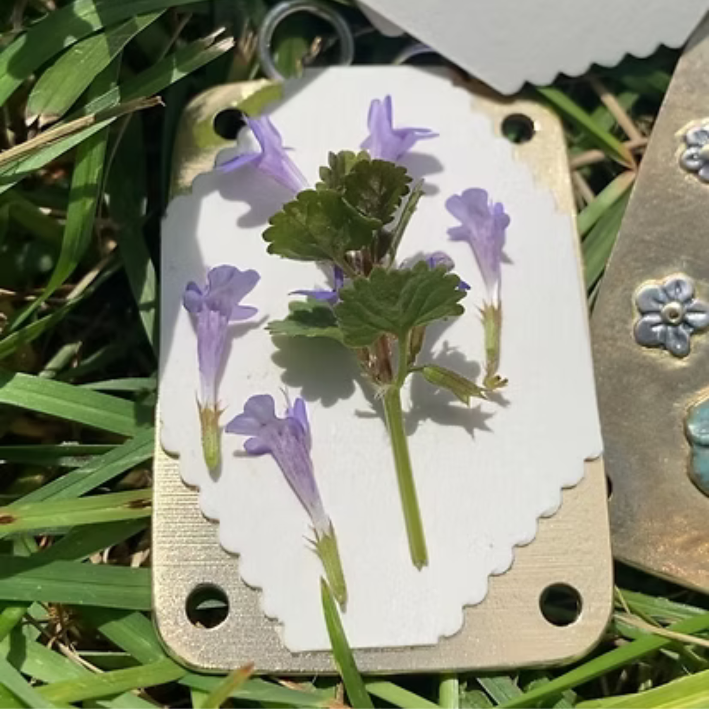 Left Behind™ Mini Flower Press