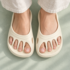Roomies Toe-Spreading Slides